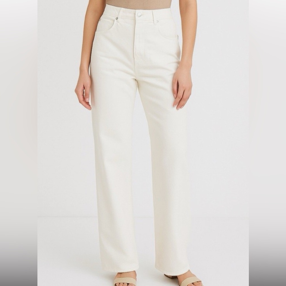 Zara High Rise Wide Leg White Denim Jeans